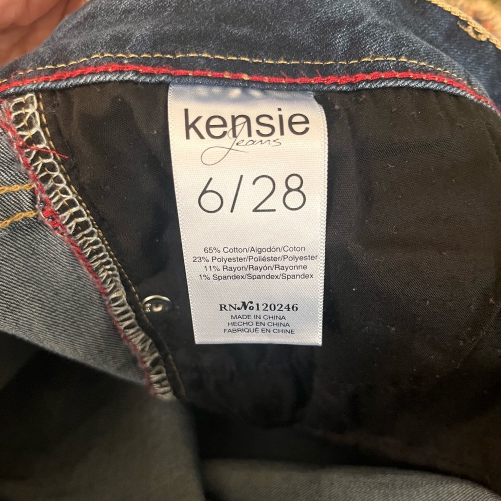 Kensie jeans, straight, size 6 - Picture 3 of 4